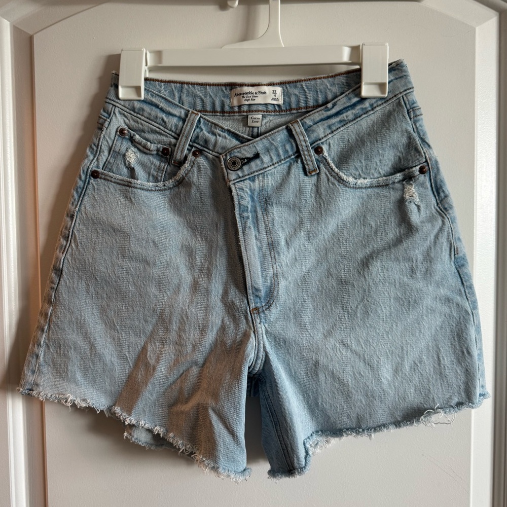 Abercrombie Curve Love High Rise Dad Short